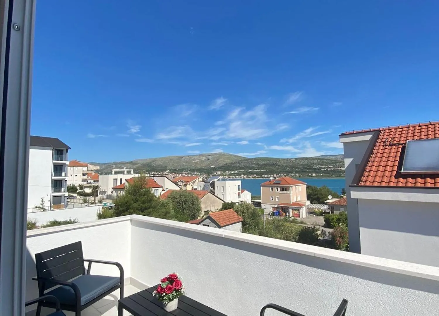 Apartments Paola Trogir 0*,