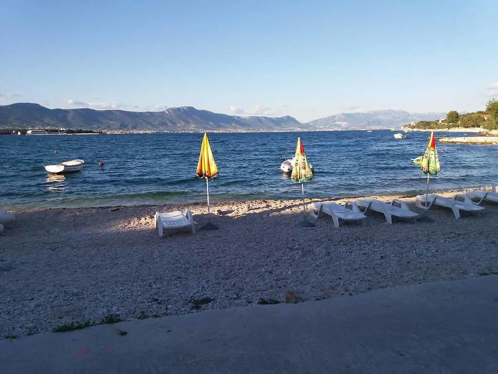 Apartments Paola Trogir