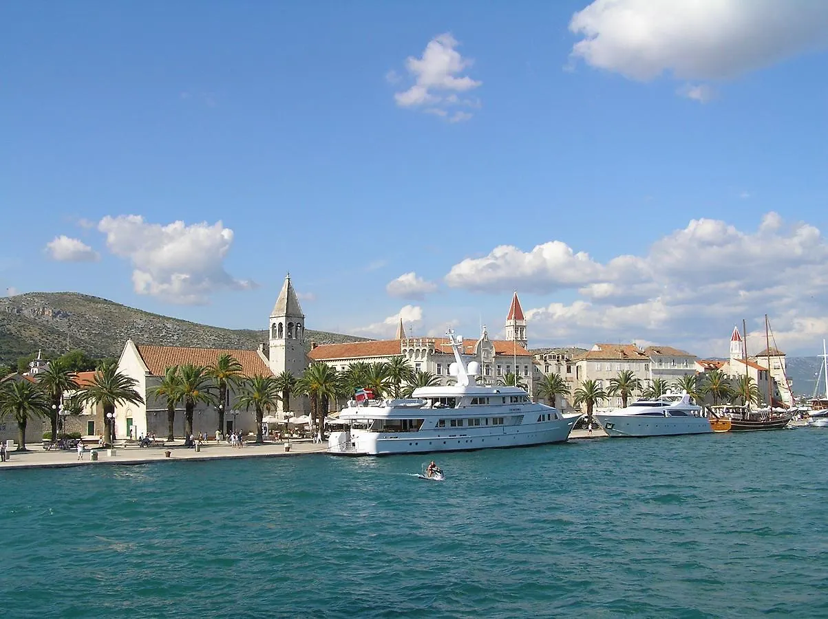 Apartments Paola Trogir Croácia